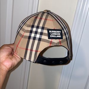 Burberry Trucker Hat Medium